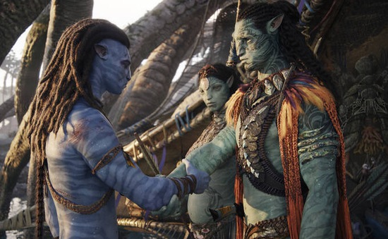 Avatar: The Way of Water 850 triệu USD 2024: Avatar: The Way of Water sẽ đưa khán giả vào một cuộc hành trình trên thế giới Pandora đầy màu sắc và kỳ bí. Với ngân sách lên tới 850 triệu USD, bộ phim sẽ mang đến đồ họa tuyệt vời và những tình tiết đầy cảm xúc. Tất cả sẽ được khám phá vào năm