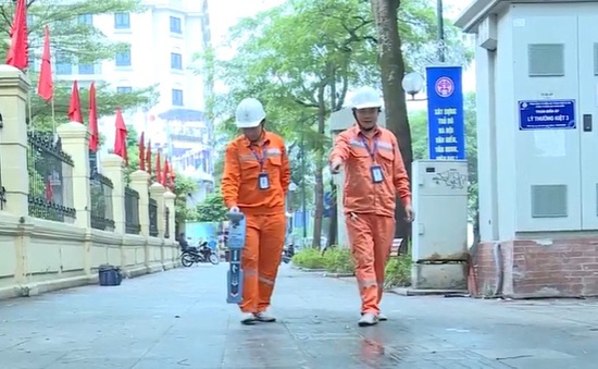 Hạ ngầm nhiều tuyến cáp điện trong nội thành Hà Nội