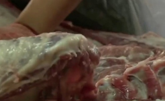 Thái Lan tuyên chiến với thịt lợn nhập lậu
