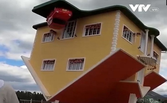 Khám phá ngôi nhà lộn ngược ở Colombia
