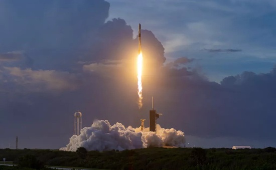40 vệ tinh của SpaceX bị "tiêu diệt", rơi xuống Trái đất bởi bão địa từ