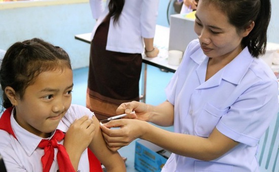 Lào tiêm vaccine cho trẻ từ 6 - 11 tuổi từ tháng 3