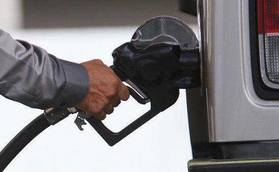 Giá dầu tăng lên mức cao nhất trong 7 năm