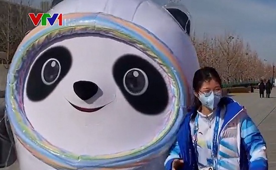 Những món đồ lưu niệm của Olympic Bắc Kinh 2022 hút khách