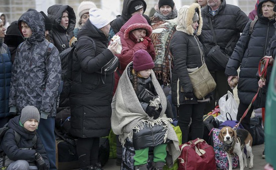 Nga mở hành lang nhân đạo hàng ngày để người dân từ Ukraine sơ tán