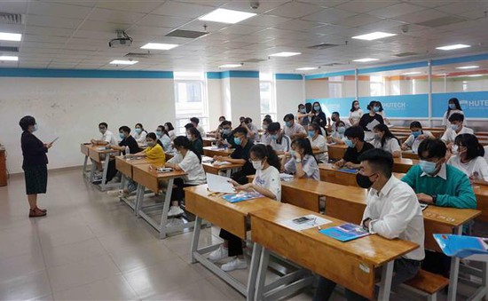 Thực hư lớp luyện thi qua mạng cho kỳ thi Đánh giá năng lực ĐHQG TP Hồ Chí Minh năm 2022