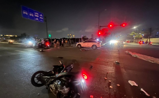 TP Hồ Chí Minh: Liên tiếp xảy ra 2 vụ tai nạn giao thông khiến 3 người tử vong