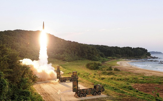 Hàn Quốc tập trận tên lửa ngay sau khi Triều Tiên thử ICBM