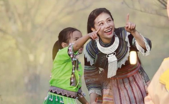 Sao Mai Lương Hải Yến gây xúc động với MV về trẻ em vùng cao