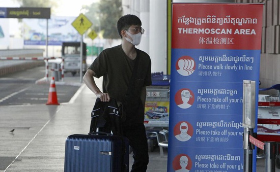 Campuchia bỏ quy định đeo khẩu trang nơi công cộng