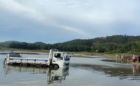 Vụ lật thuyền trên hồ Đa Tôn: Tìm thấy thi thể hai nạn nhân cuối cùng