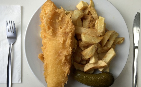 Tình trạng thiếu lương thực có thể khiến nhiều cửa hàng cá và khoai tây chiên ở Anh phải đóng cửa