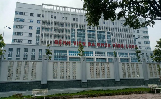 Bắt Giám đốc Bệnh viện Đa khoa Vĩnh Long do liên quan vụ Việt Á