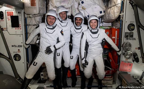 Nhóm phi hành gia NASA rời ISS trở về Trái đất