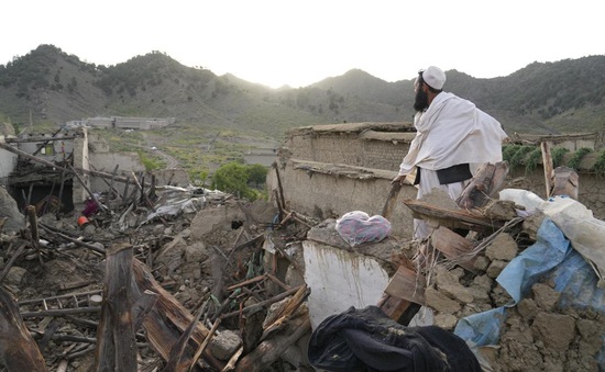 Afghanistan cảnh báo dịch bệnh bùng phát ở những người sống sót sau trận động đất