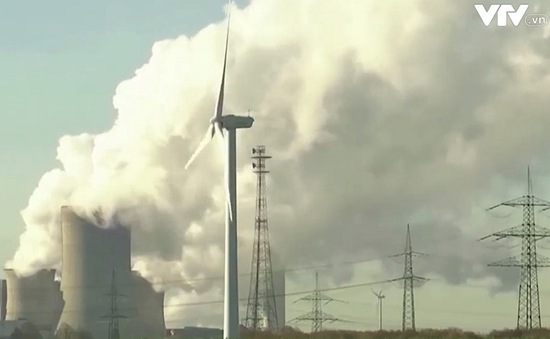 EU đạt thỏa thuận mới về khí thải carbon