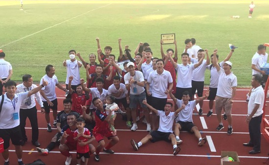 Giải hạng Nhì Quốc gia | Bình Thuận và Hòa Bình giành vé thăng hạng