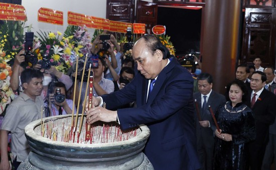 Chủ tịch nước dự Lễ Kỷ niệm 200 năm Ngày sinh Danh nhân Nguyễn Đình Chiểu