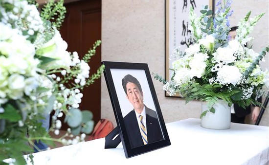 Lãnh đạo cấp cao Việt Nam viếng cố Thủ tướng Nhật Bản Abe Shinzo