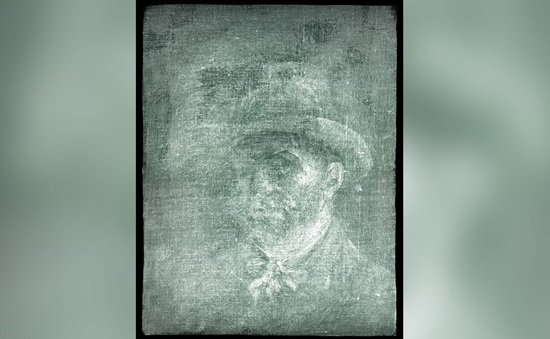 Bất ngờ phát hiện bức tự họa của Van Gogh sau một thế kỷ bị "che lấp"