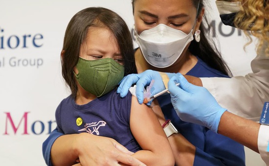 Hàng chục triệu trẻ em bỏ lỡ tiêm vaccine định kỳ do đại dịch