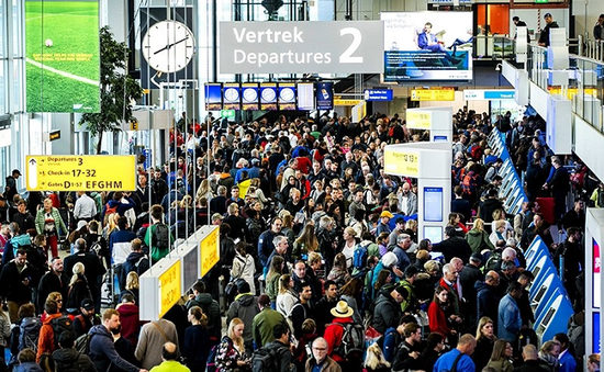 Tình trạng lộn xộn tại nhiều sân bay châu Âu sẽ tiếp tục diễn ra trong vài tháng tới