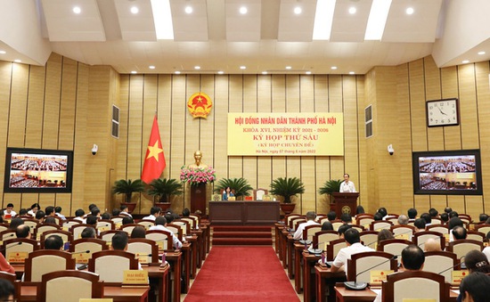 Kỳ họp HĐND TP Hà Nội sẽ xem xét trần học phí, mức chi cho sách giáo khoa