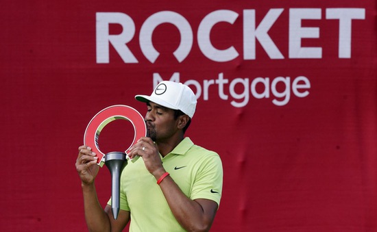 Tony Finau vô địch giải golf Rocket Mortgage Classic
