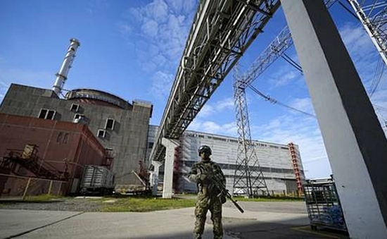 Nhà máy điện hạt nhân ở Ukraine liên tục bị tấn công, HĐBA họp khẩn cấp