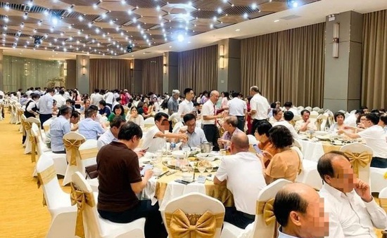 Vụ "tiệc chia tay" ồn ào: Kỷ luật cảnh cáo nguyên Giám đốc CDC tỉnh Quảng Ninh