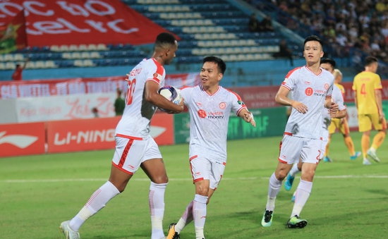 Ngược dòng trước Đông Á Thanh Hóa, Viettel FC trở lại top 5 V.League 2022