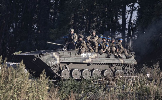 Ukraine phản công giành lại lãnh thổ