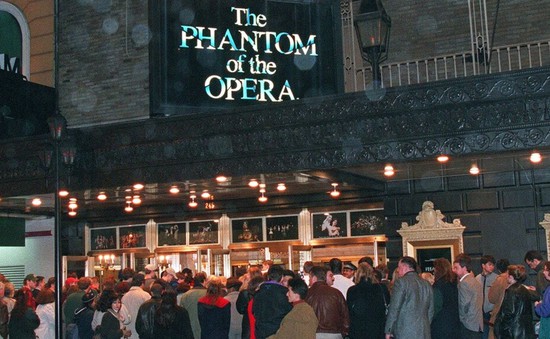 Vở diễn lâu nhất trong lịch sử của Broadway "The Phantom of the Opera" dự kiến ​​đóng cửa sau 35 năm