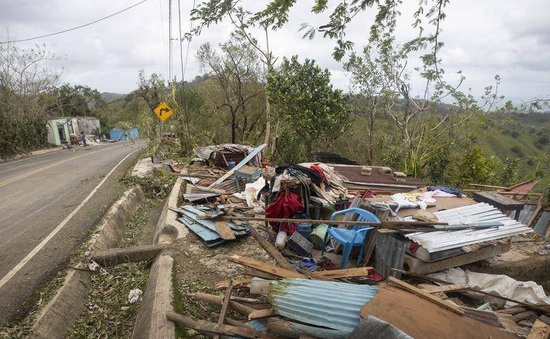 Bão Fiona hướng đến Bermuda, số người tử vong do bão ở Puerto Rico tăng lên 8
