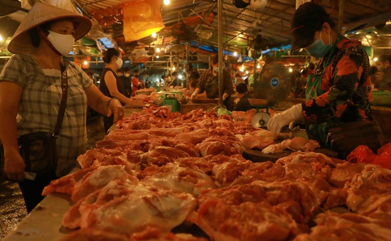 Giá thịt lợn tại chợ “hạ nhiệt”