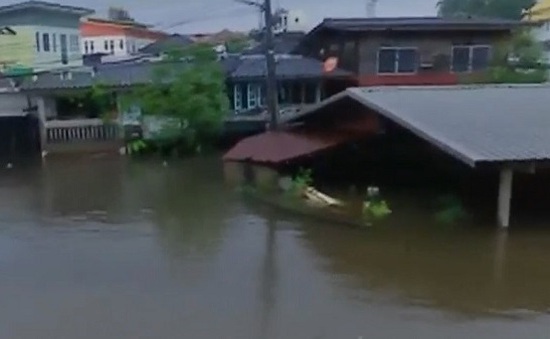 Bão Noru gây mưa lớn và lũ lụt tại Thái Lan