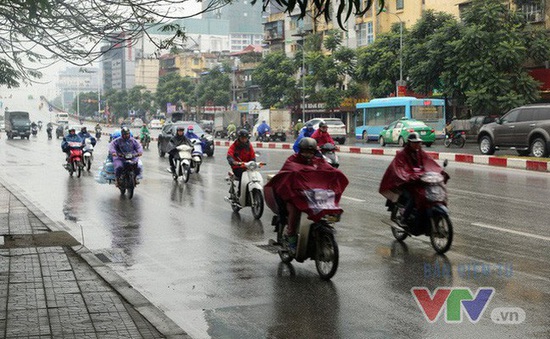 Hầu hết các khu vực có mưa, Thủ đô Hà Nội mưa nhỏ, trời rét