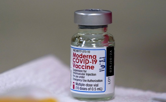 Moderna dự kiến tăng gấp 4 lần giá vaccine COVID-19