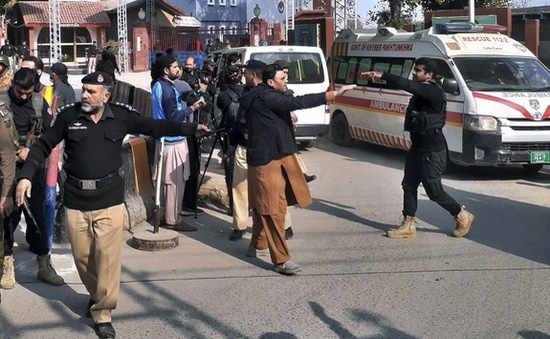 Vụ đánh bom tại đền thờ Hồi giáo ở Pakistan: Cảnh sát nghi ngờ là cuộc tấn công trả thù có chủ đích