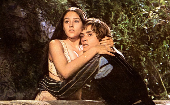 Diễn viên phim "Romeo và Juliet" kiện Paramount vì cảnh khỏa thân trong phim sau 55 năm