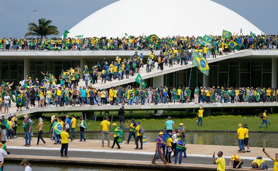 Bạo loạn tại Dinh Tổng thống, Brazil tuyên bố tình trạng khẩn cấp