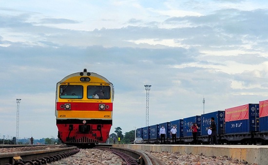 Đường sắt Lào - Trung thúc đẩy thương mại xuyên biên giới