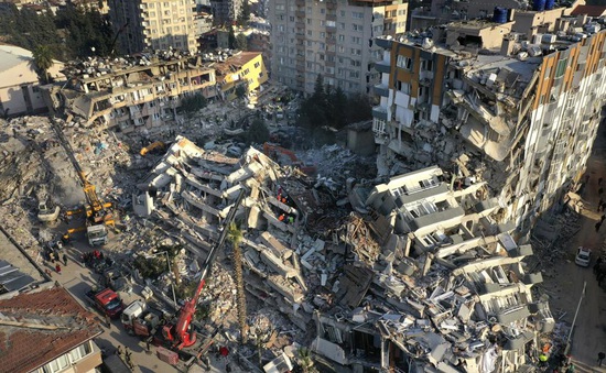 Ước tính Thổ Nhĩ Kỳ thiệt hại hơn 34 tỷ USD sau động đất kinh hoàng