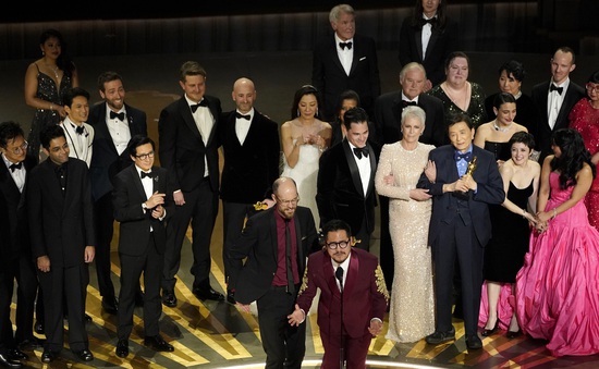 Lễ trao giải Oscar 2023: "Everything Everywhere All At Once" giành giải Phim hay nhất