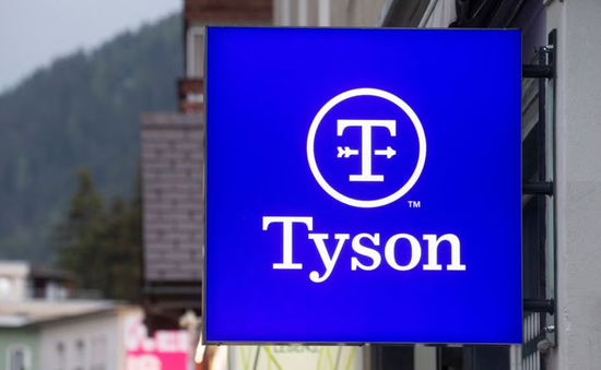 Tyson Foods đóng cửa hai nhà máy chế biến thịt gà ở Mỹ với gần 1.700 công nhân