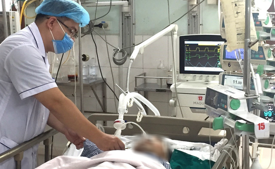 Phẫu thuật xuyên đêm cứu sống người bệnh bị vết thương phức tạp vùng tim
