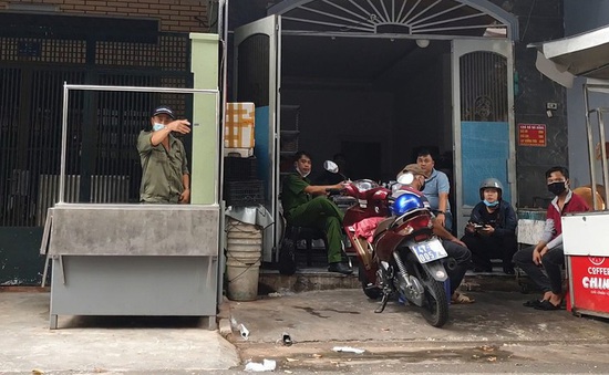 Một vũ công tử vong trong căn phòng khóa trái ở Tân Phú