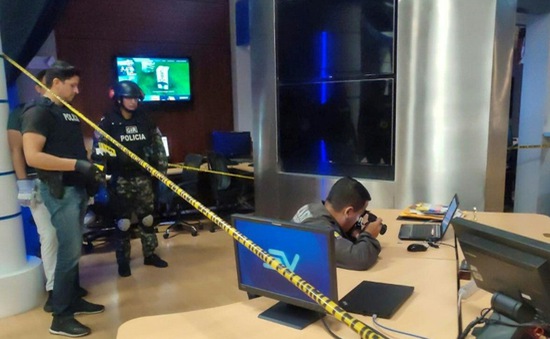 Bom thư phát nổ tại đài truyền hình ở Ecuador