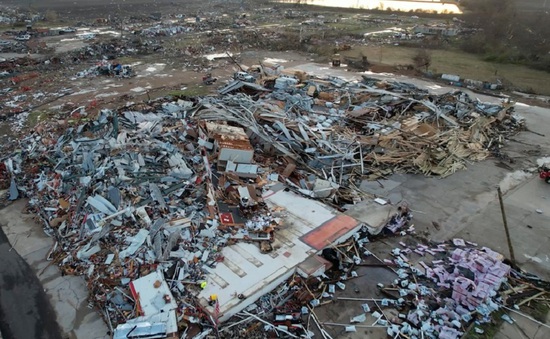 Lốc xoáy kinh hoàng tại Mỹ khiến 26 người thiệt mạng
