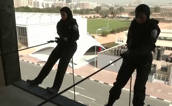 Đội đặc nhiệm nữ phản ứng nhanh tại UAE